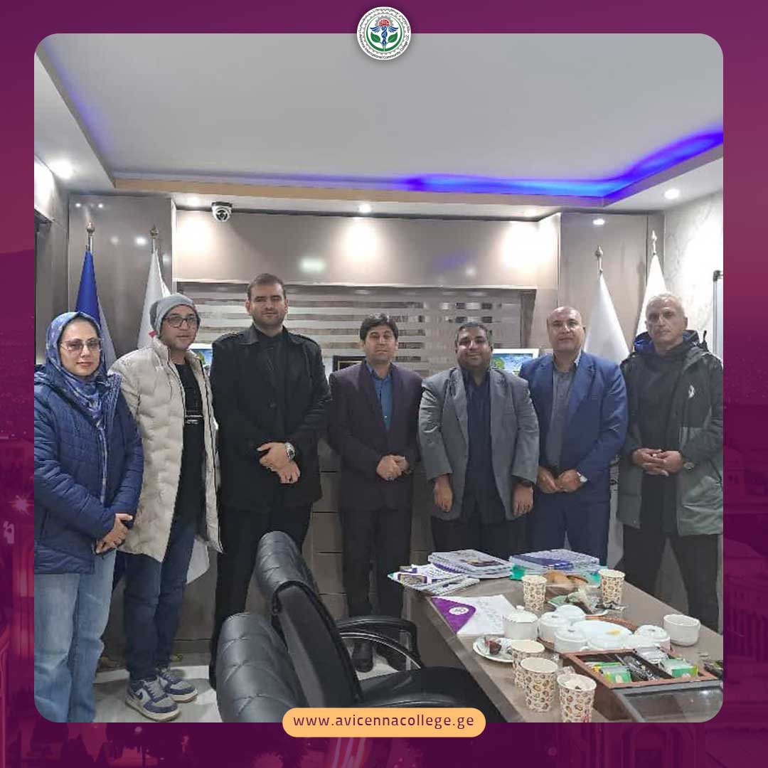 نشست میان رئیس دپارتمان علوم ورزشی و رئیس کالج